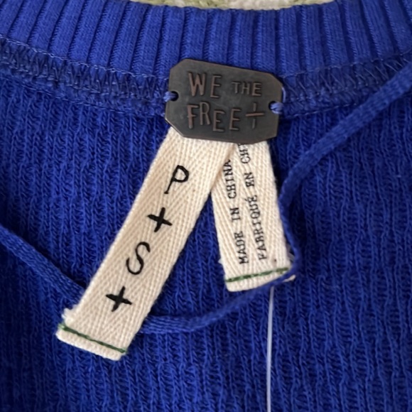 NWT free people midnight blue knit t shirt - Picture 3 of 3